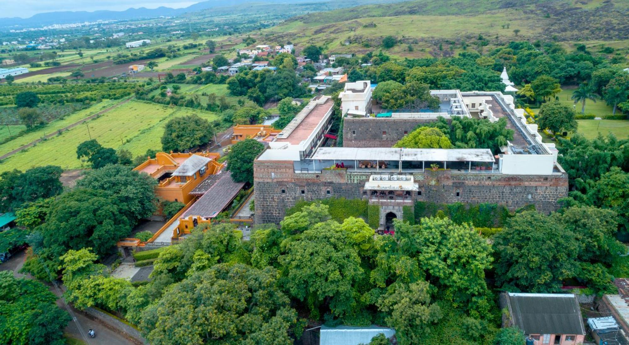 Fort Jadhavgadh -A Gadh Heritage Hotel Sasvad Exteriér fotografie