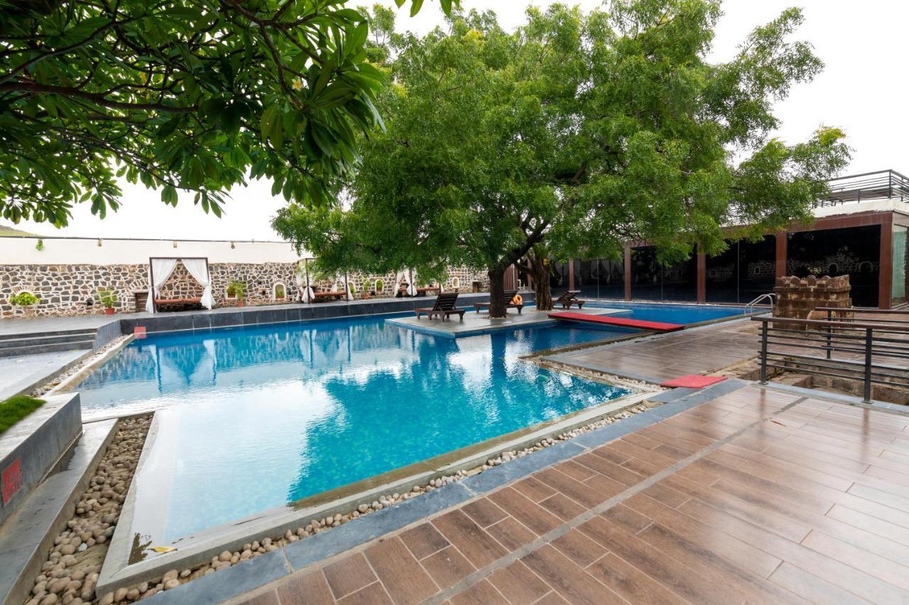 Fort Jadhavgadh -A Gadh Heritage Hotel Sasvad Exteriér fotografie