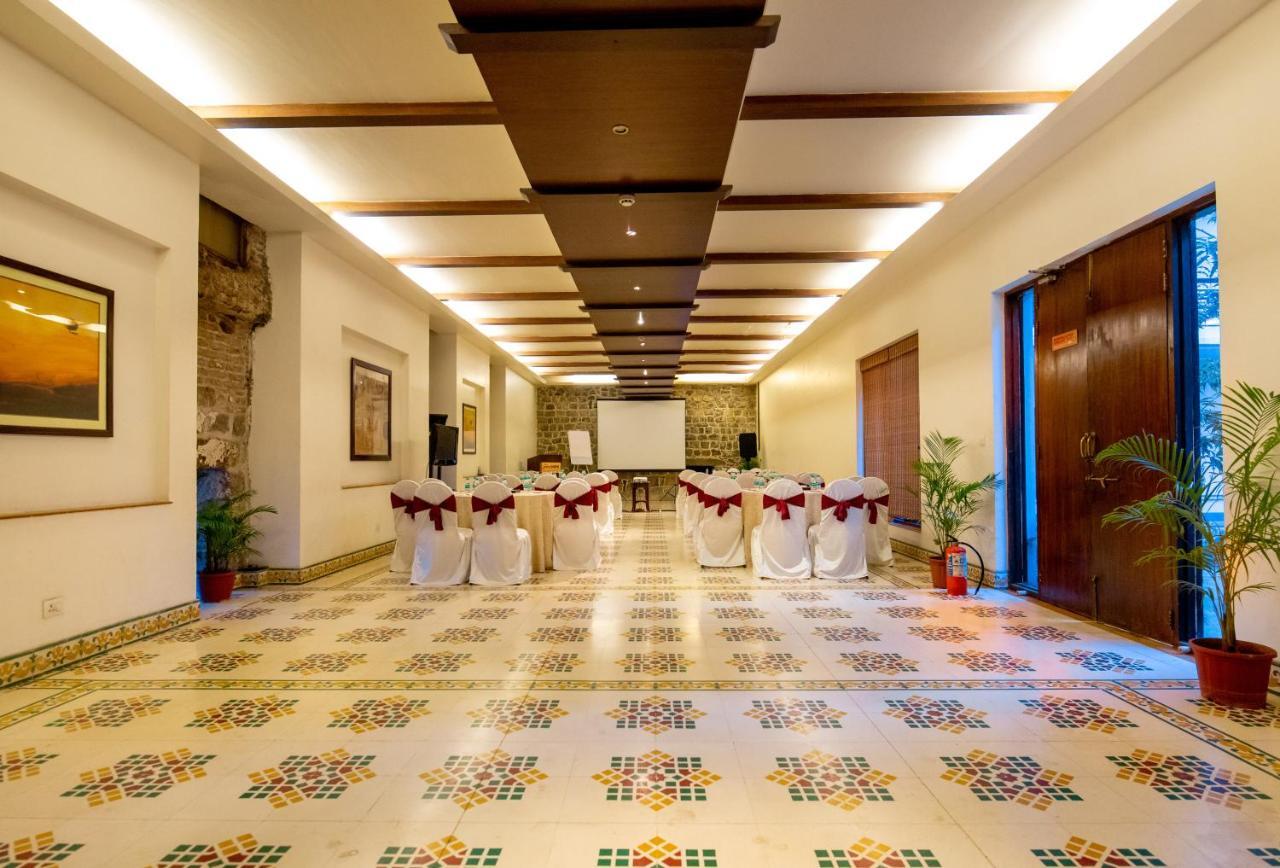 Fort Jadhavgadh -A Gadh Heritage Hotel Sasvad Exteriér fotografie