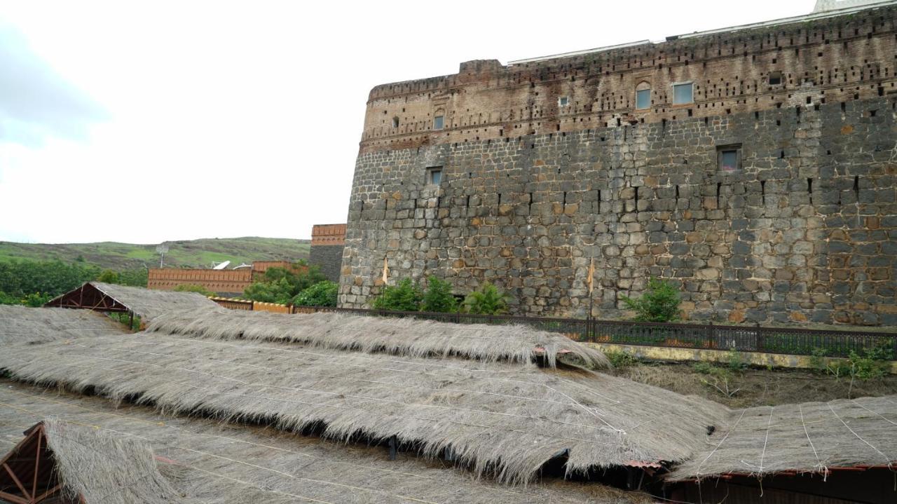 Fort Jadhavgadh -A Gadh Heritage Hotel Sasvad Exteriér fotografie