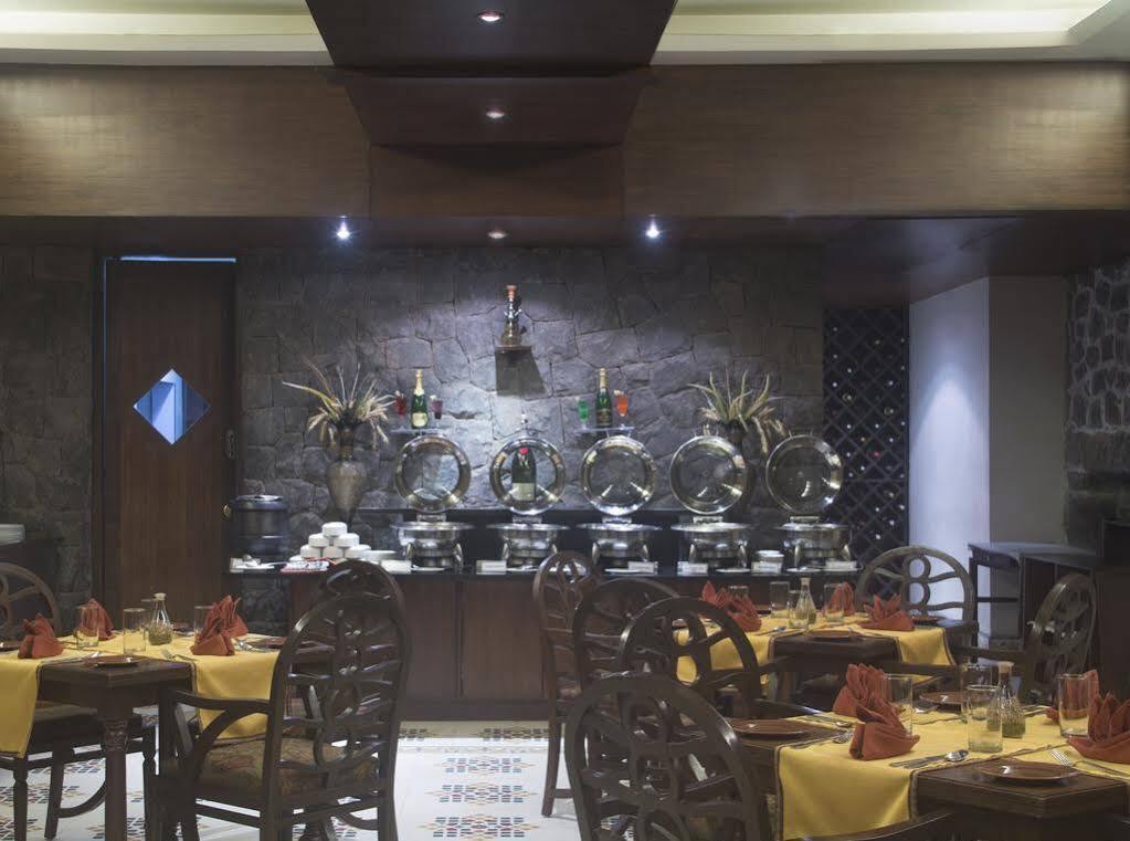 Fort Jadhavgadh -A Gadh Heritage Hotel Sasvad Exteriér fotografie